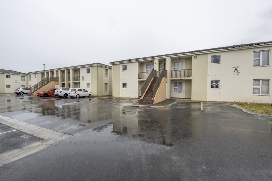 2 Bedroom Property for Sale in Sunset Glen Western Cape